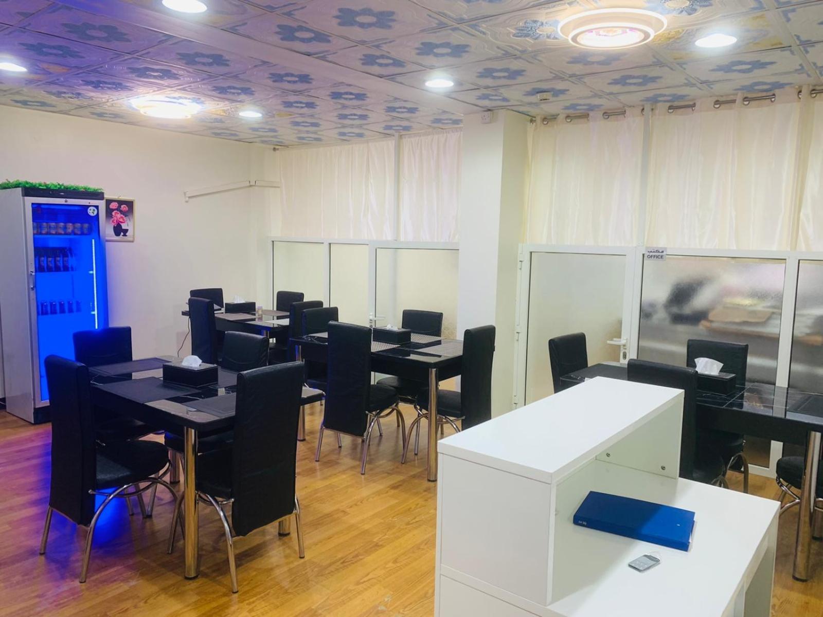 דובאי Parasol Hotel מראה חיצוני תמונה