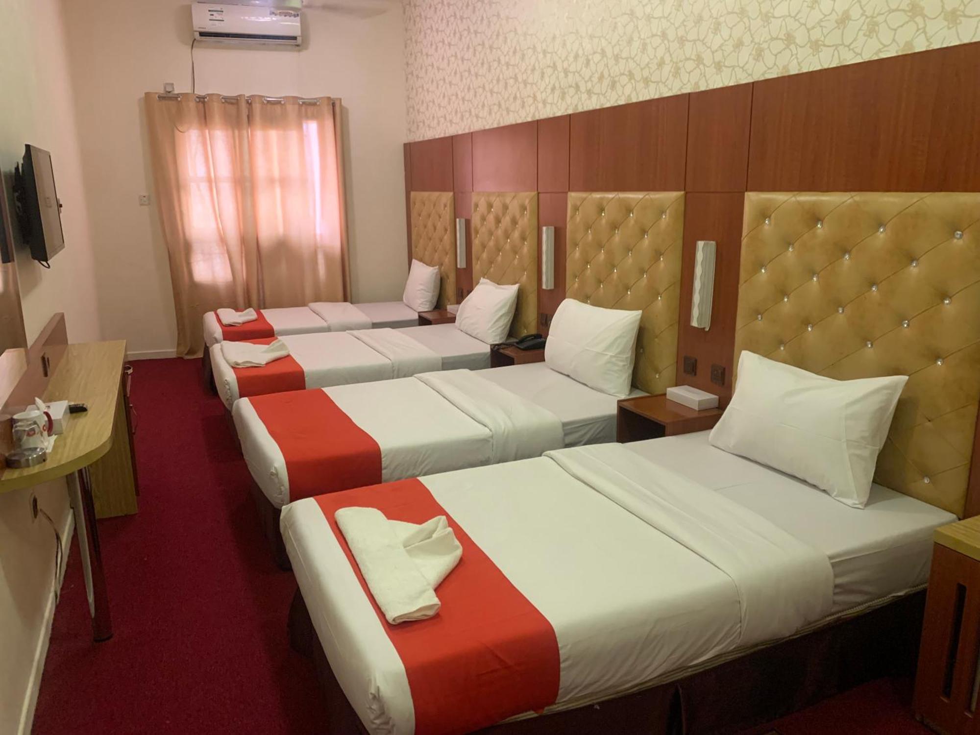 דובאי Parasol Hotel מראה חיצוני תמונה
