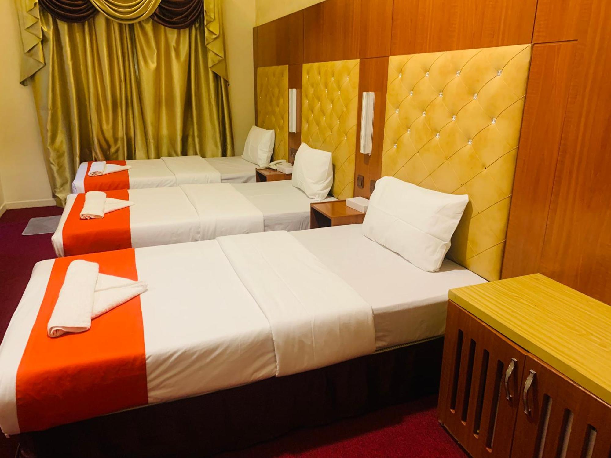 דובאי Parasol Hotel מראה חיצוני תמונה