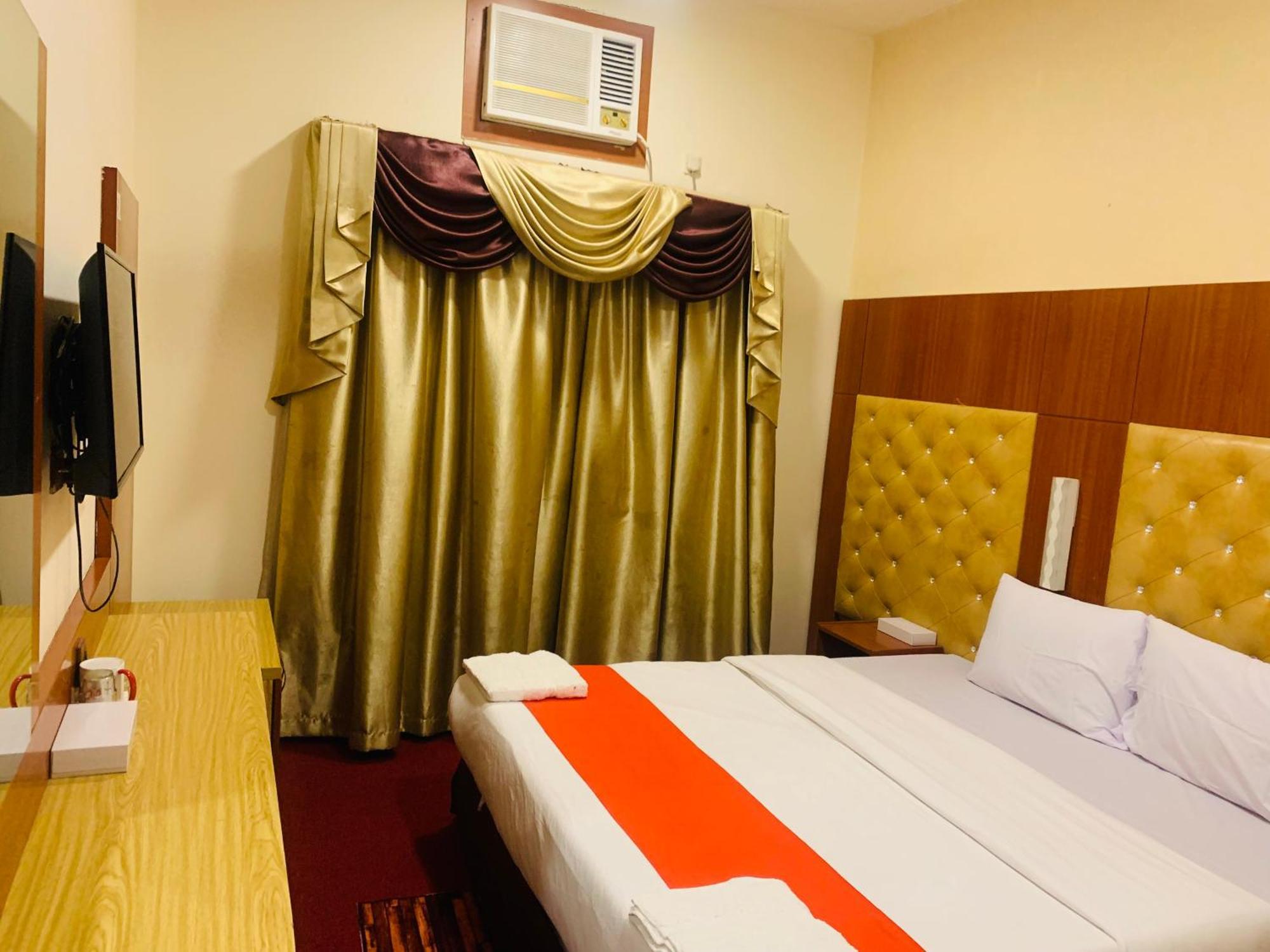 דובאי Parasol Hotel מראה חיצוני תמונה